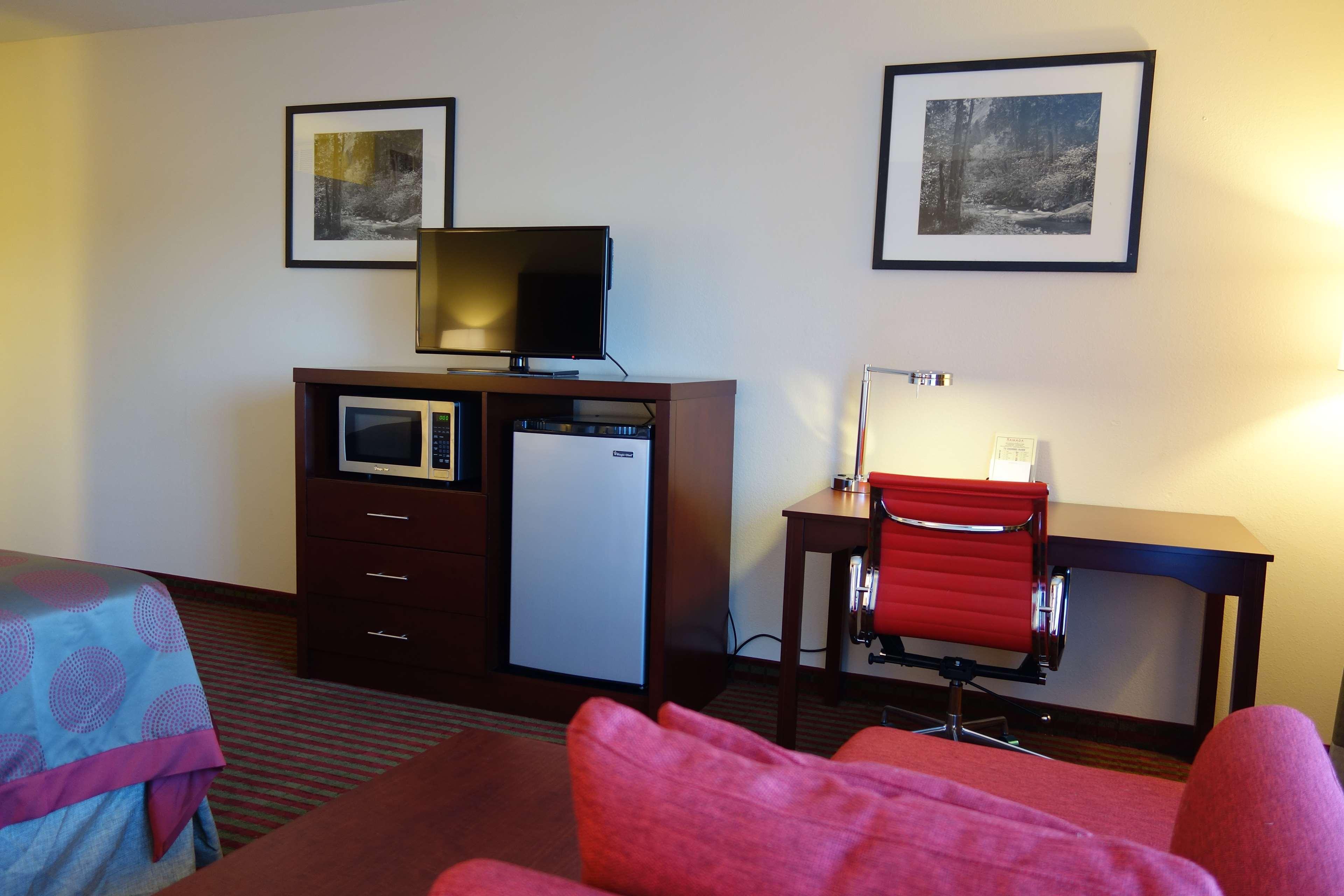 Ramada By Wyndham Sacramento Hotel North Highlands Eksteriør billede